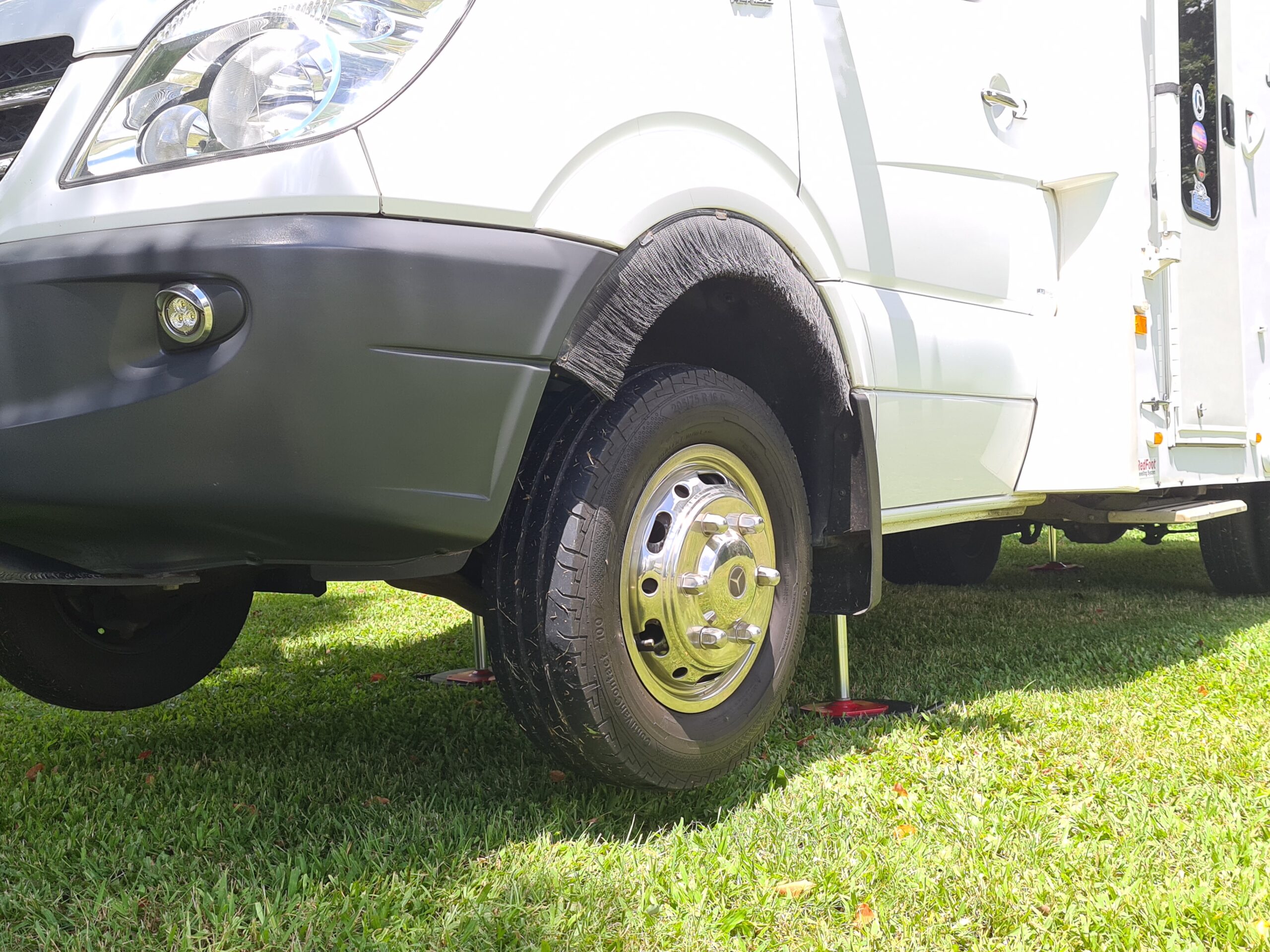 Mercedes Benz Sprinter 'EQ Smart Level' System - Image 4