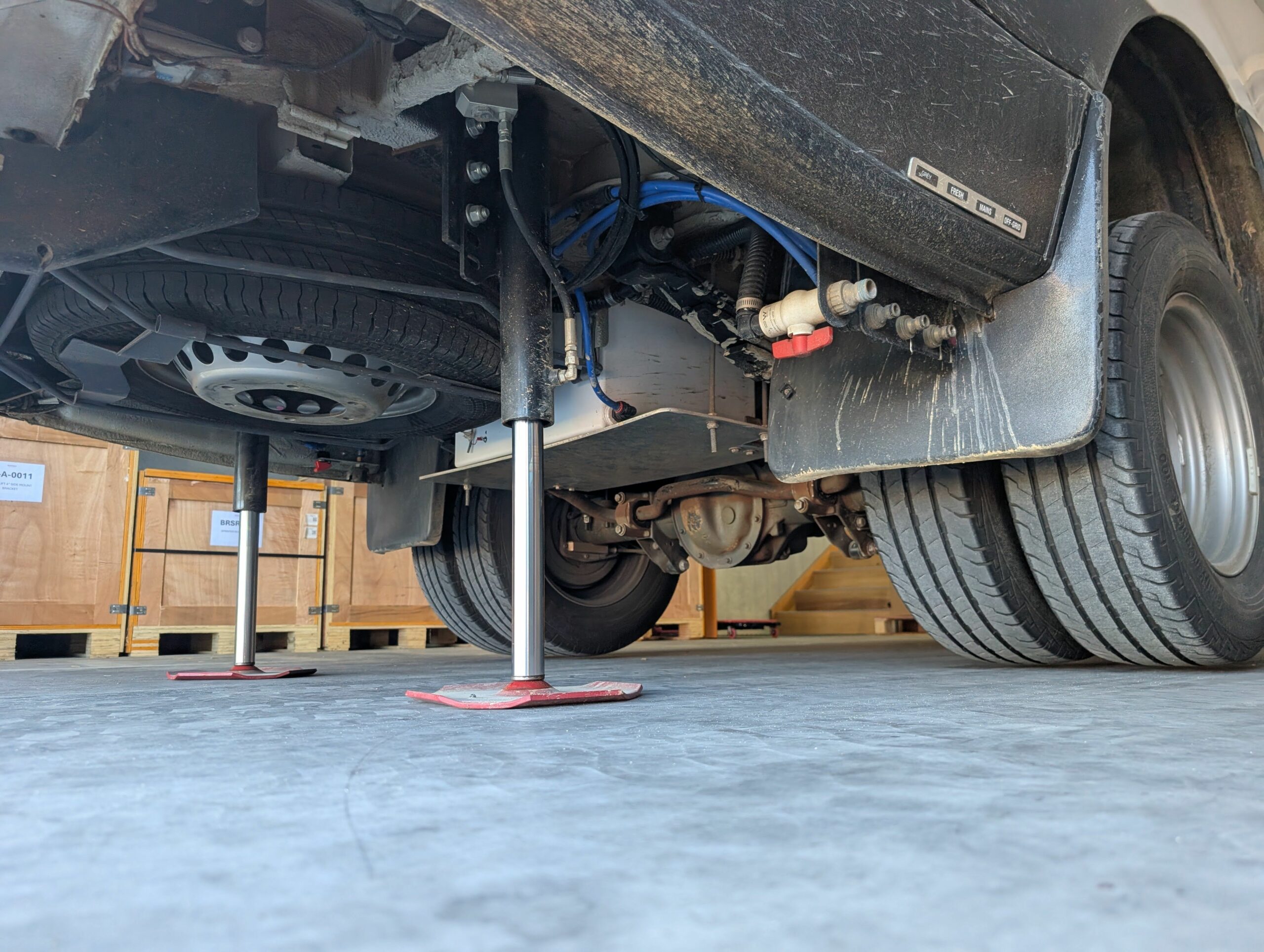 Mercedes Benz Sprinter 'EQ Smart Level' System - Image 15