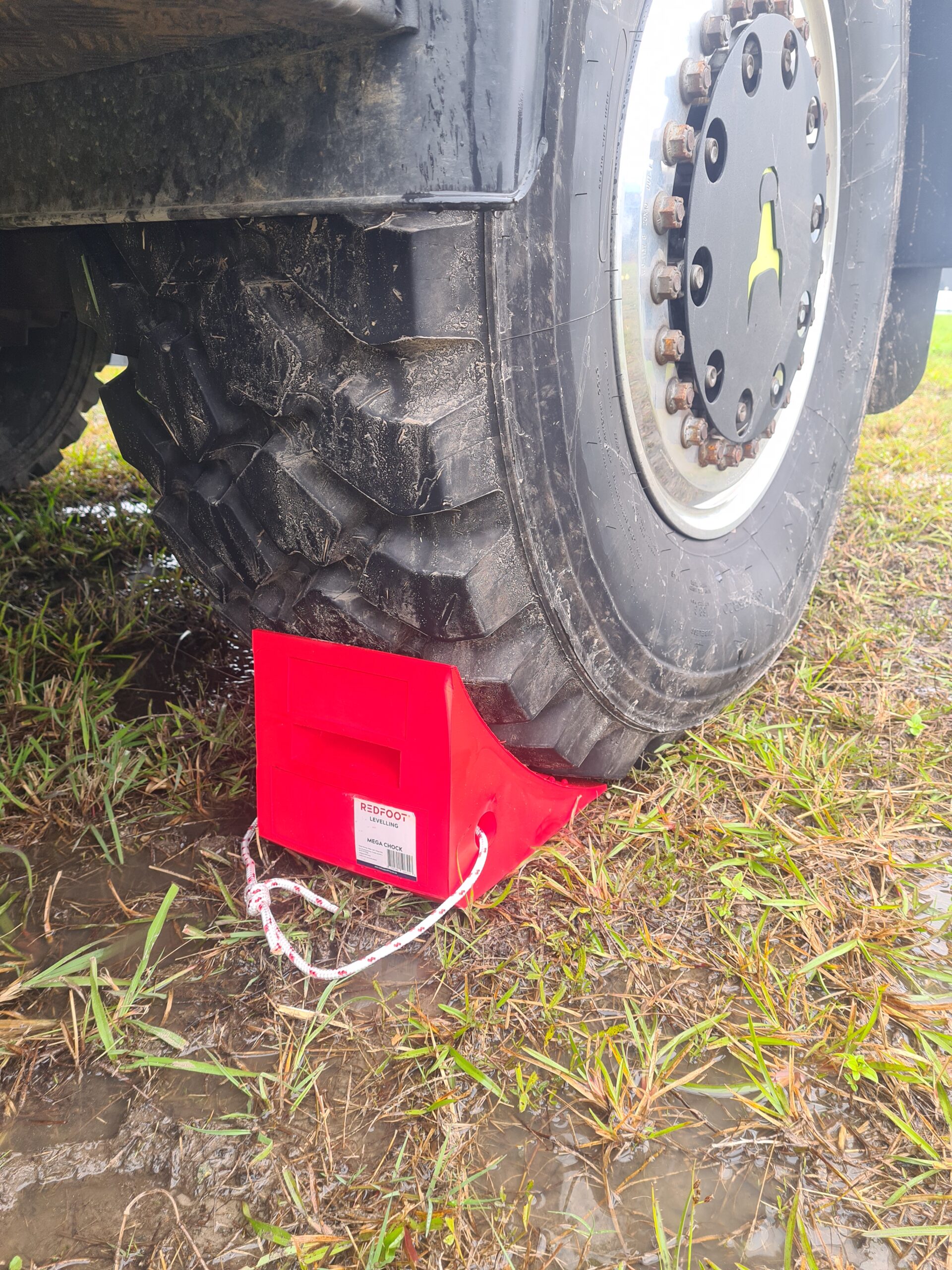 Redfoot Motorhome Chock Twin Pack - Image 6