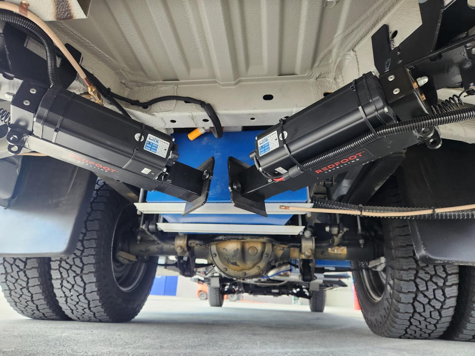 Mercedes Benz Sprinter 517/519 ‘AutoLift’ System - Image 5