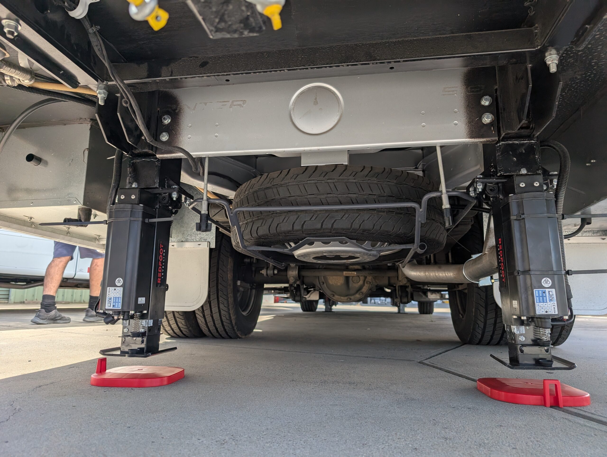 Mercedes Benz Sprinter 517/519 ‘AutoLift’ System - Image 4